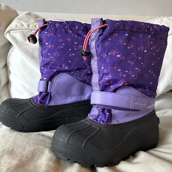 Columbia Winter Boots, Girls, Size US 4 - Picture 1 of 5